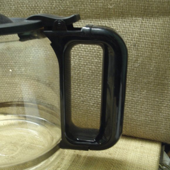 12 Cup Glass Coffee Maker Carafe Replacement - Picture 13 of 15